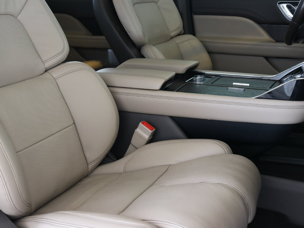 Used 2022 Lincoln Navigator Reserve AWD/4WD image 48