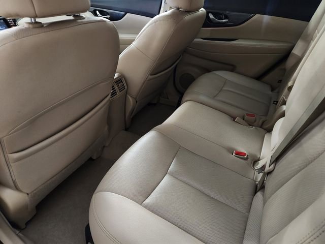 Used 2016 Nissan Rogue SL w/ SL Premium Package image 29
