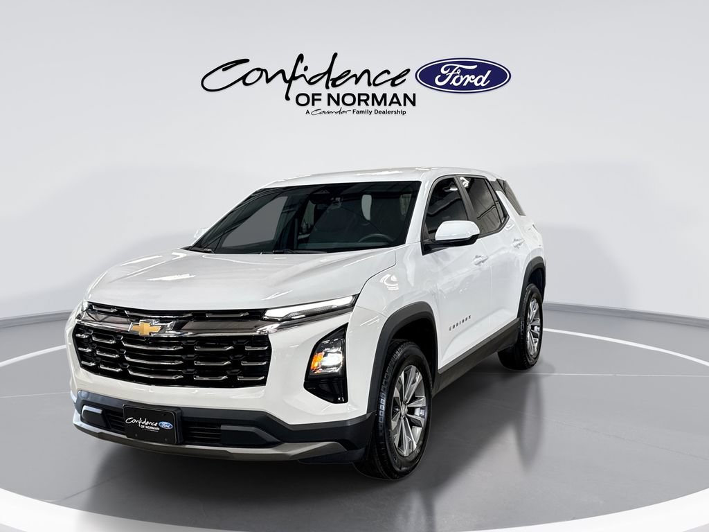 Used 2025 Chevrolet Equinox LT AWD/4WD image 3