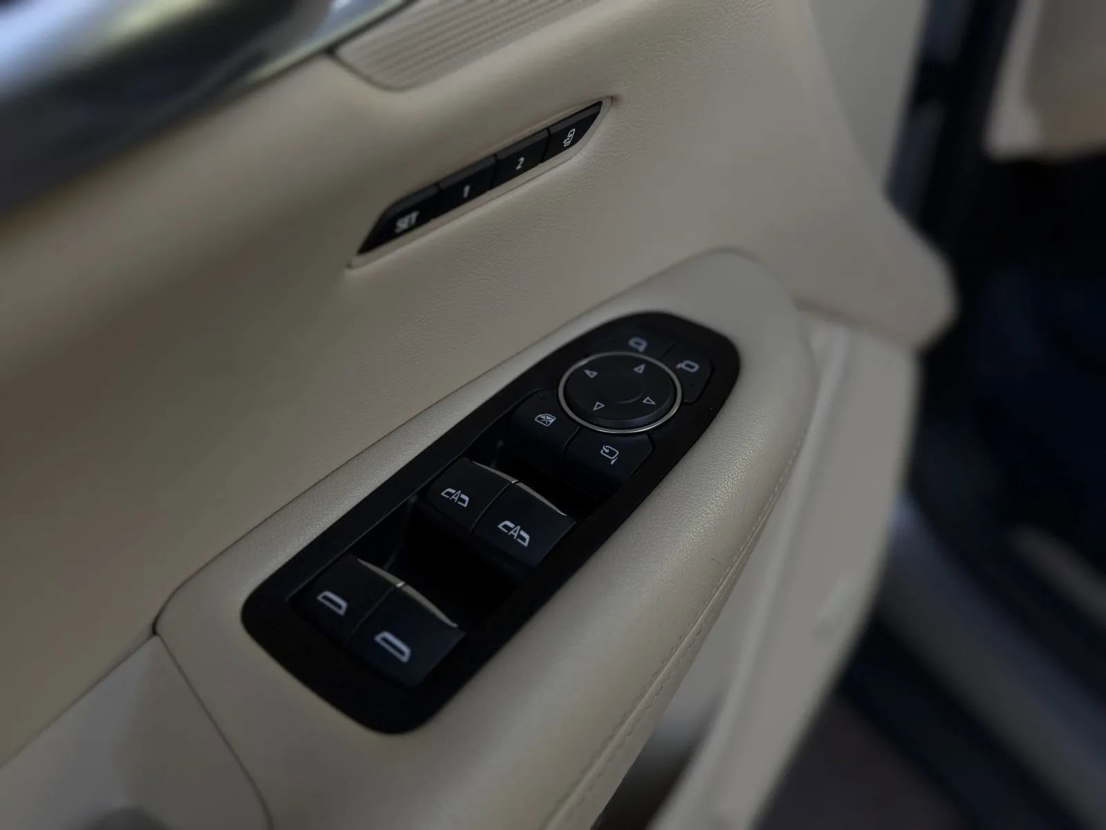 Used 2019 Cadillac XT5 Luxury AWD/4WD image 24