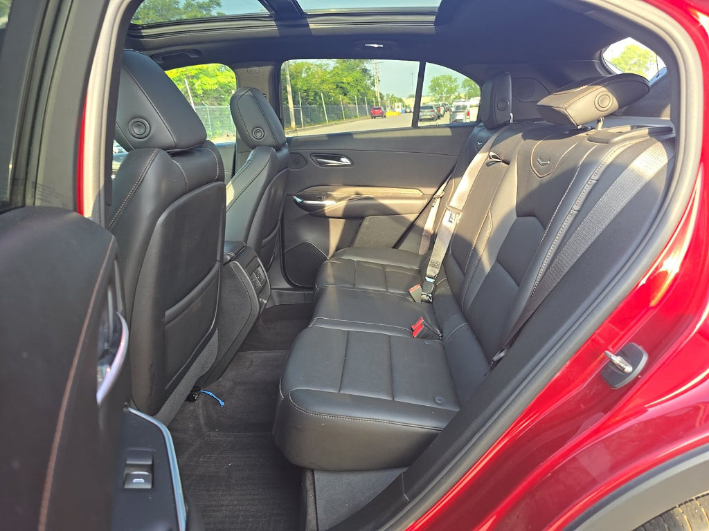 Used 2021 Cadillac XT4 Sport w/ Sun And Sound Package AWD/4WD image 9