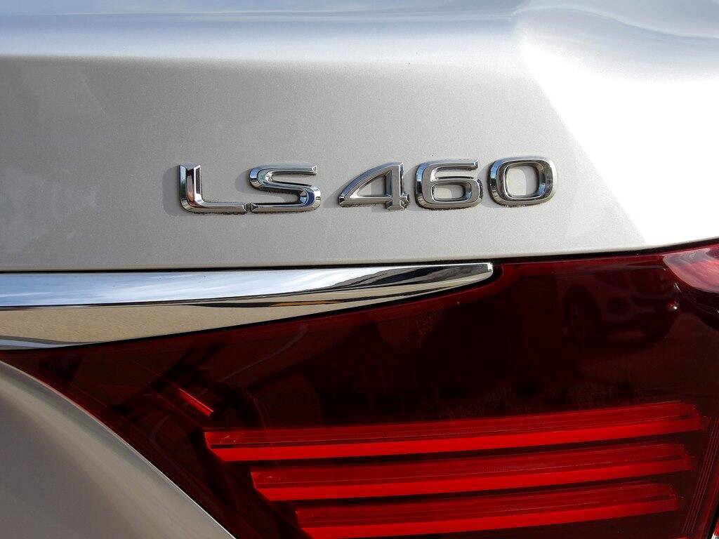Used 2014 Lexus LS 460 Luxury w/ Comfort Package image 77