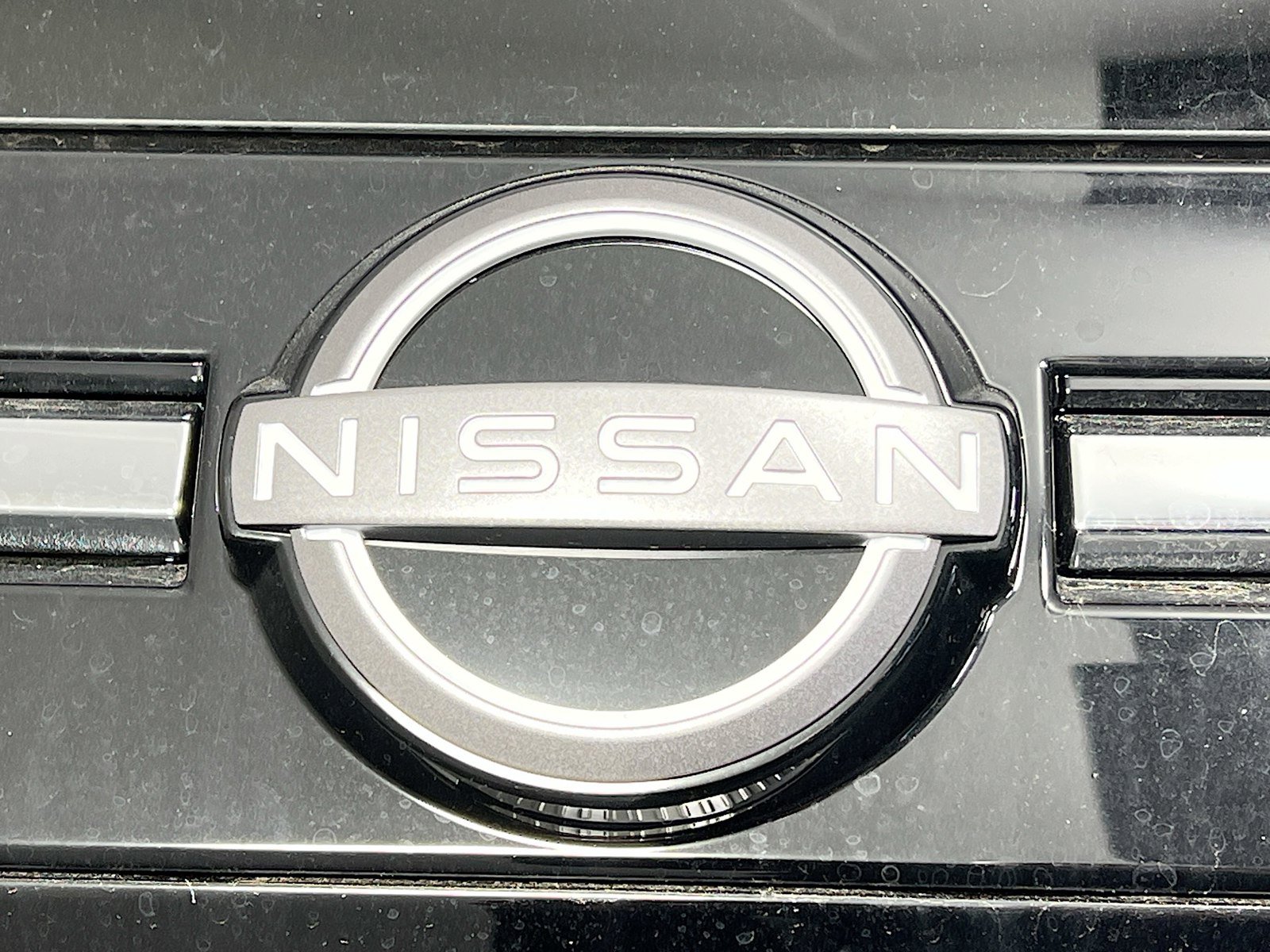 New 2026 Nissan Armada SL w/ Captain's Chari Seat Package AWD/4WD image 36