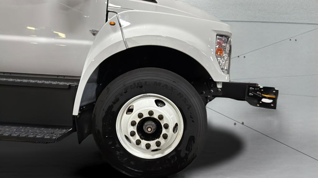 New 2025 Ford F650 2WD Regular Cab Super Duty image 23