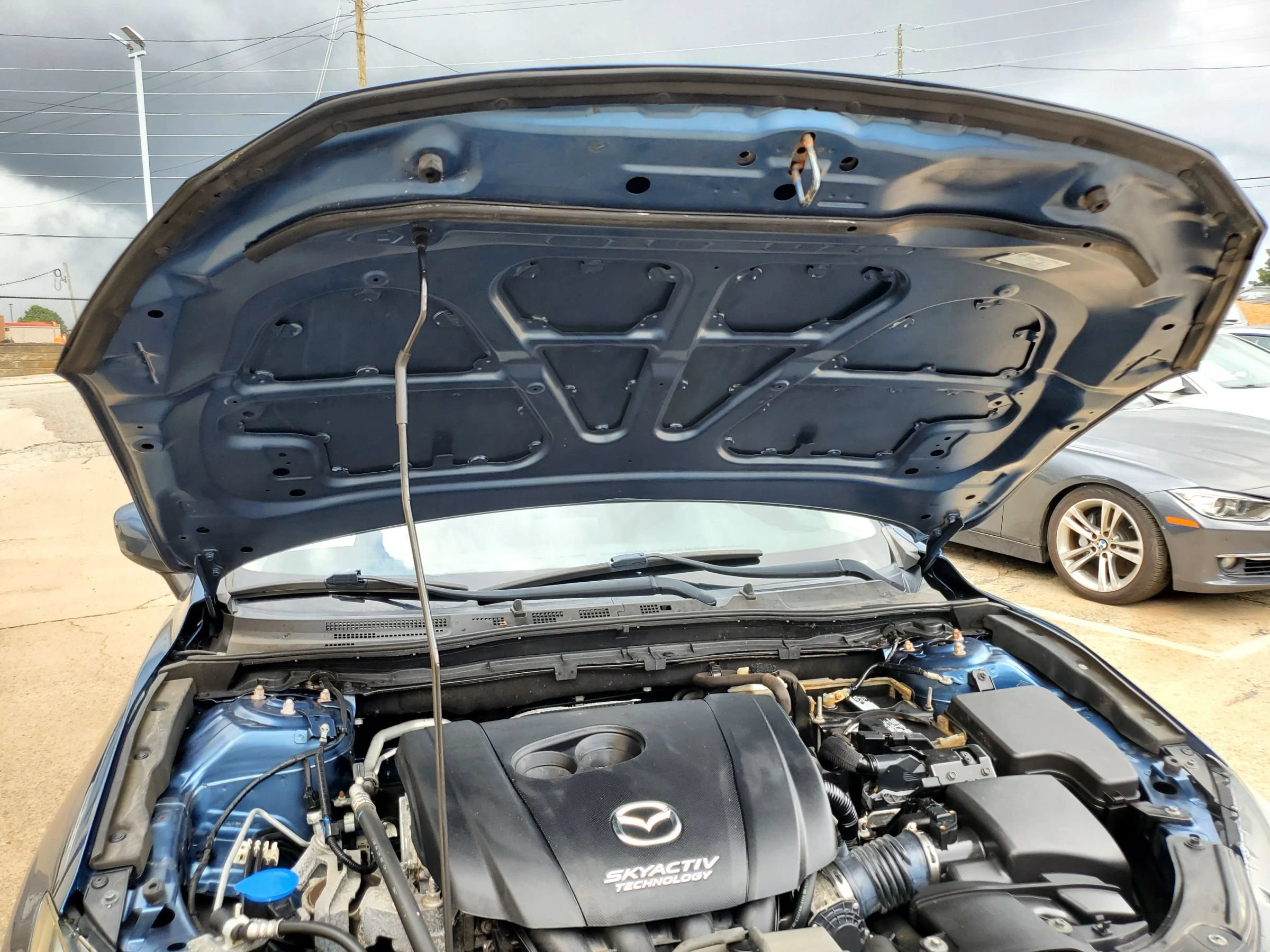 Used 2017 MAZDA MAZDA3 Sport w/ Preferred Equipment Package FWD image 54