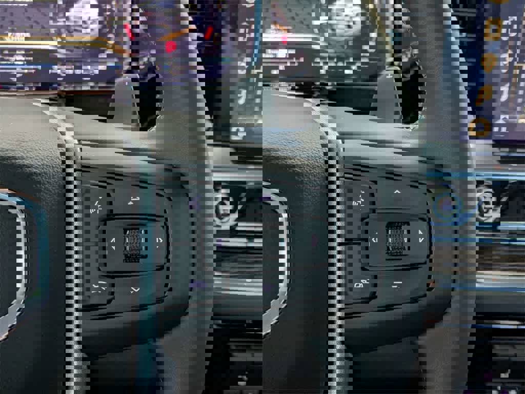 Used 2025 GMC Sierra 1500 Elevation w/ Preferred Package image 36