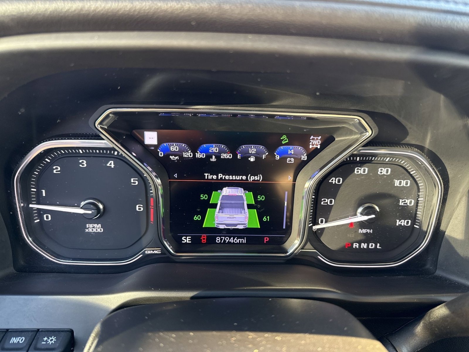 Used 2023 GMC Sierra 2500 AT4 w/ AT4 Premium Plus Package image 17