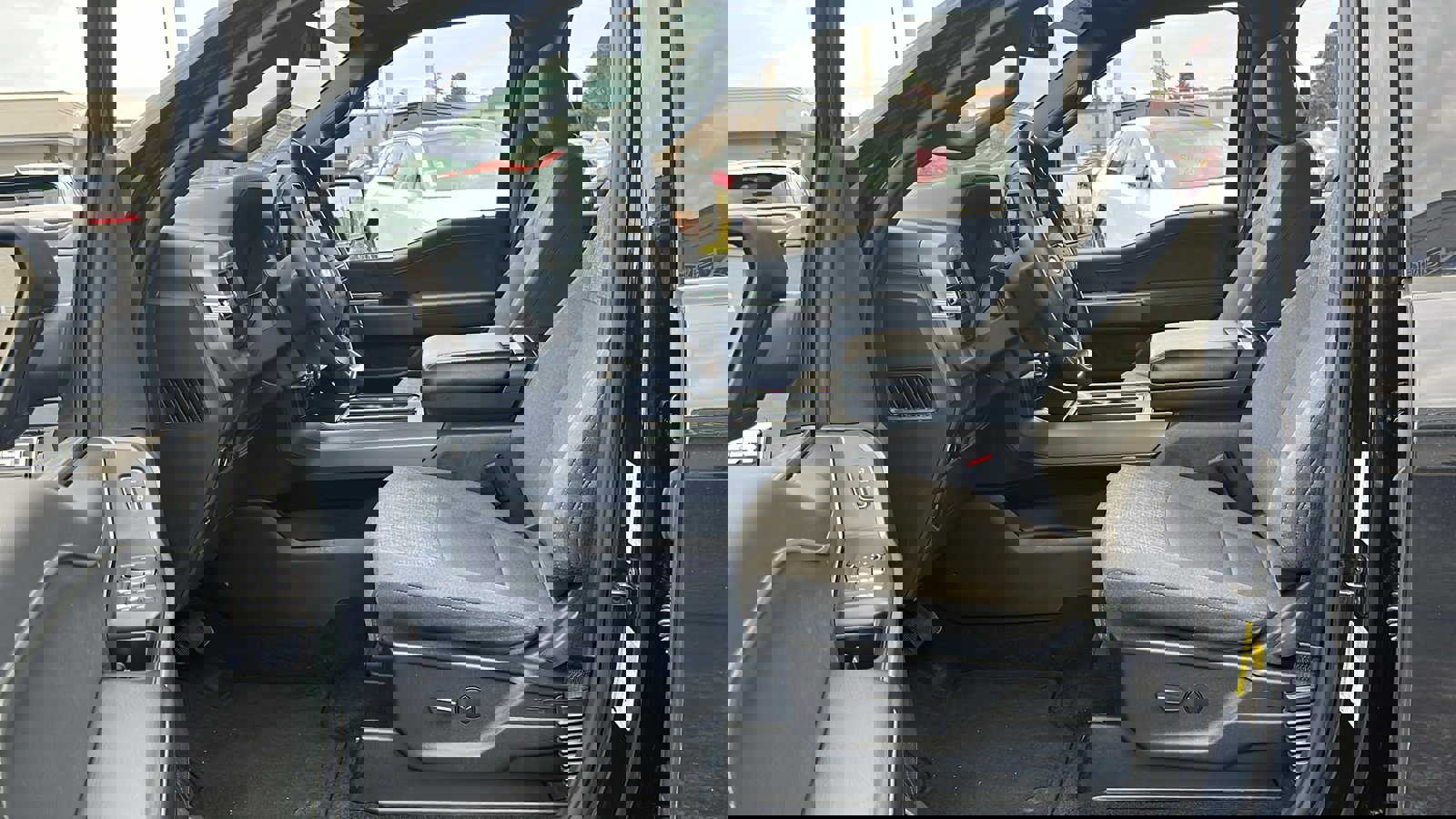 Used 2024 Ford F150 XLT w/ Mobile Office Package image 11