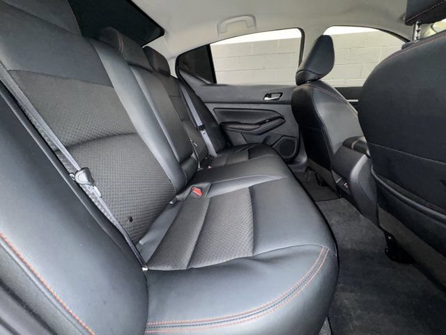 Used 2024 Nissan Altima 2.5 SR FWD image 18
