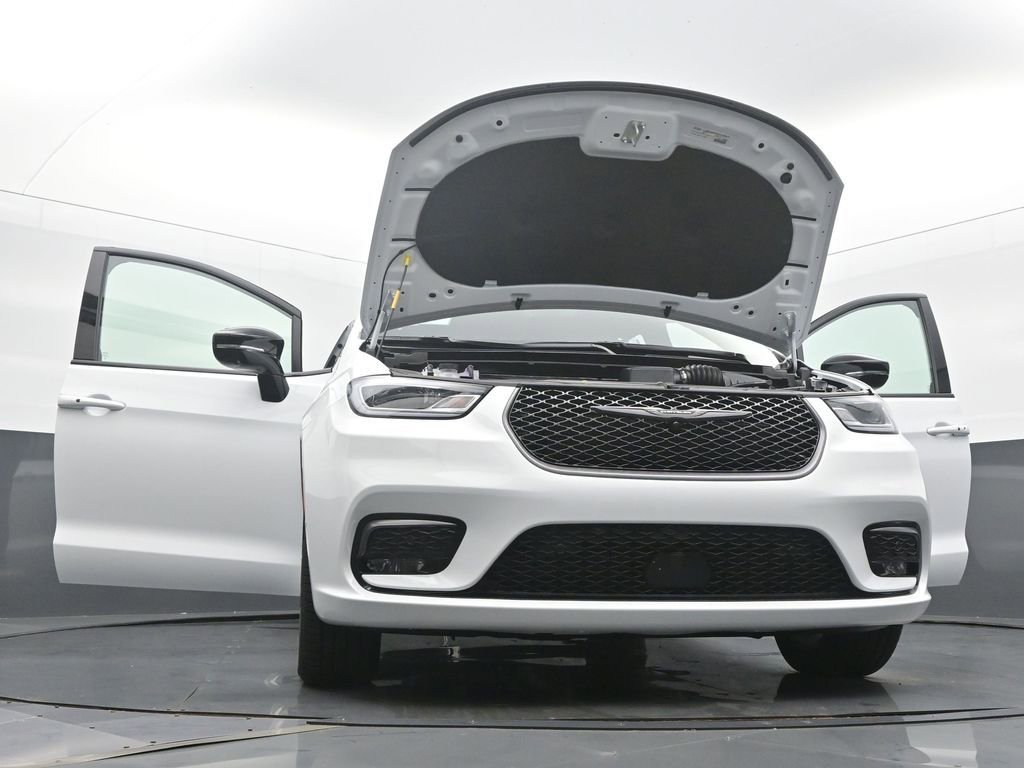 New 2026 Chrysler Pacifica Select image 58