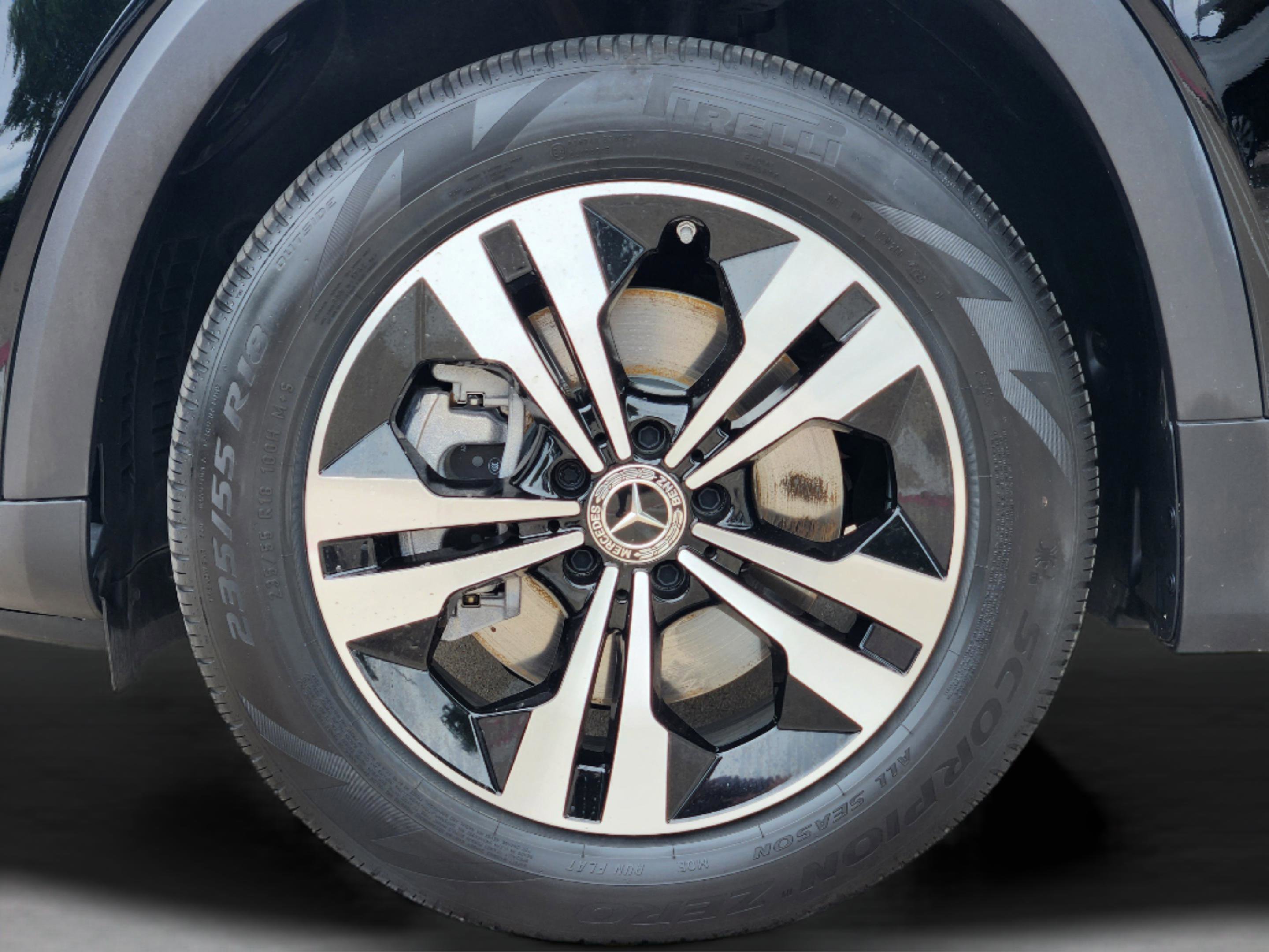 Certified 2025 Mercedes-Benz GLB 250 image 30