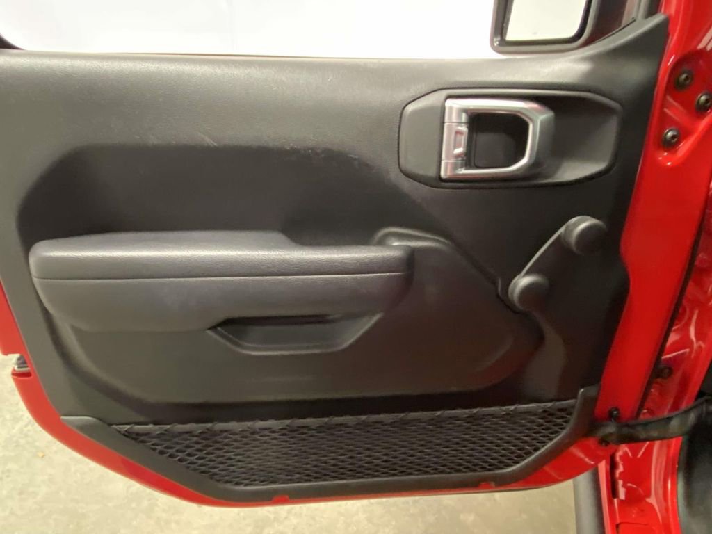 Used 2024 Jeep Wrangler Sport image 13