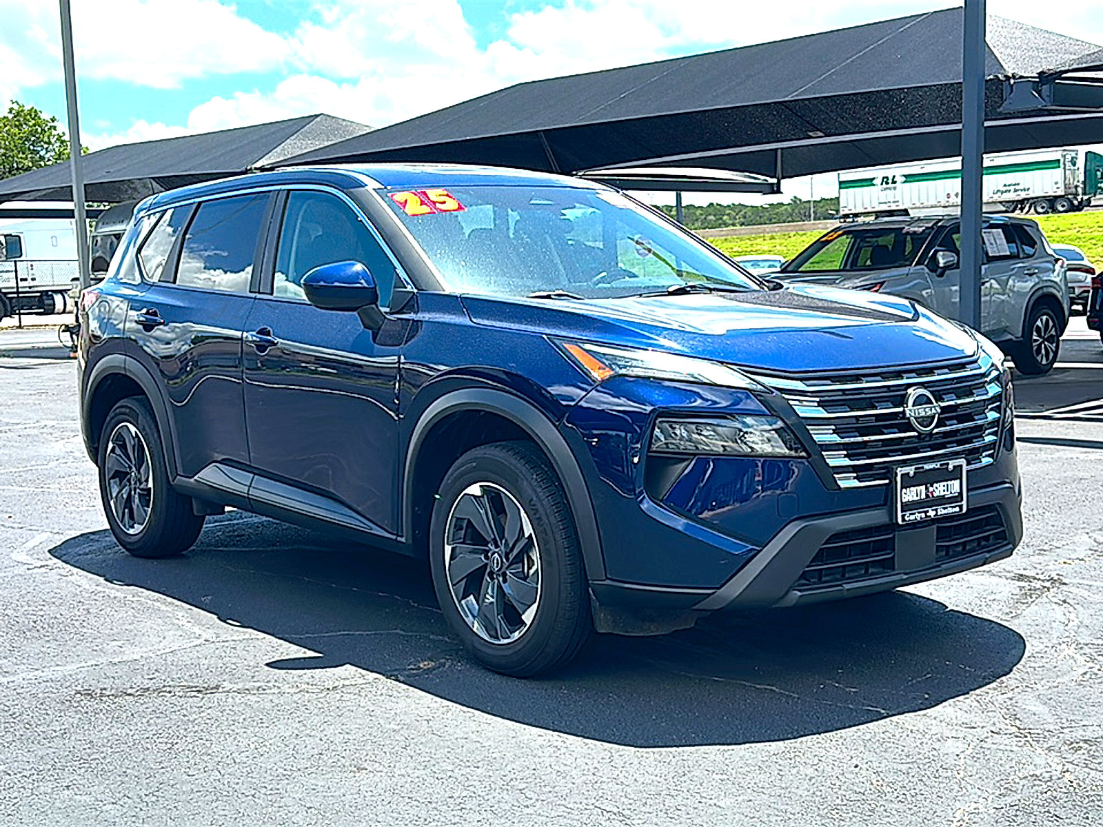 Used 2025 Nissan Rogue SV FWD image 10