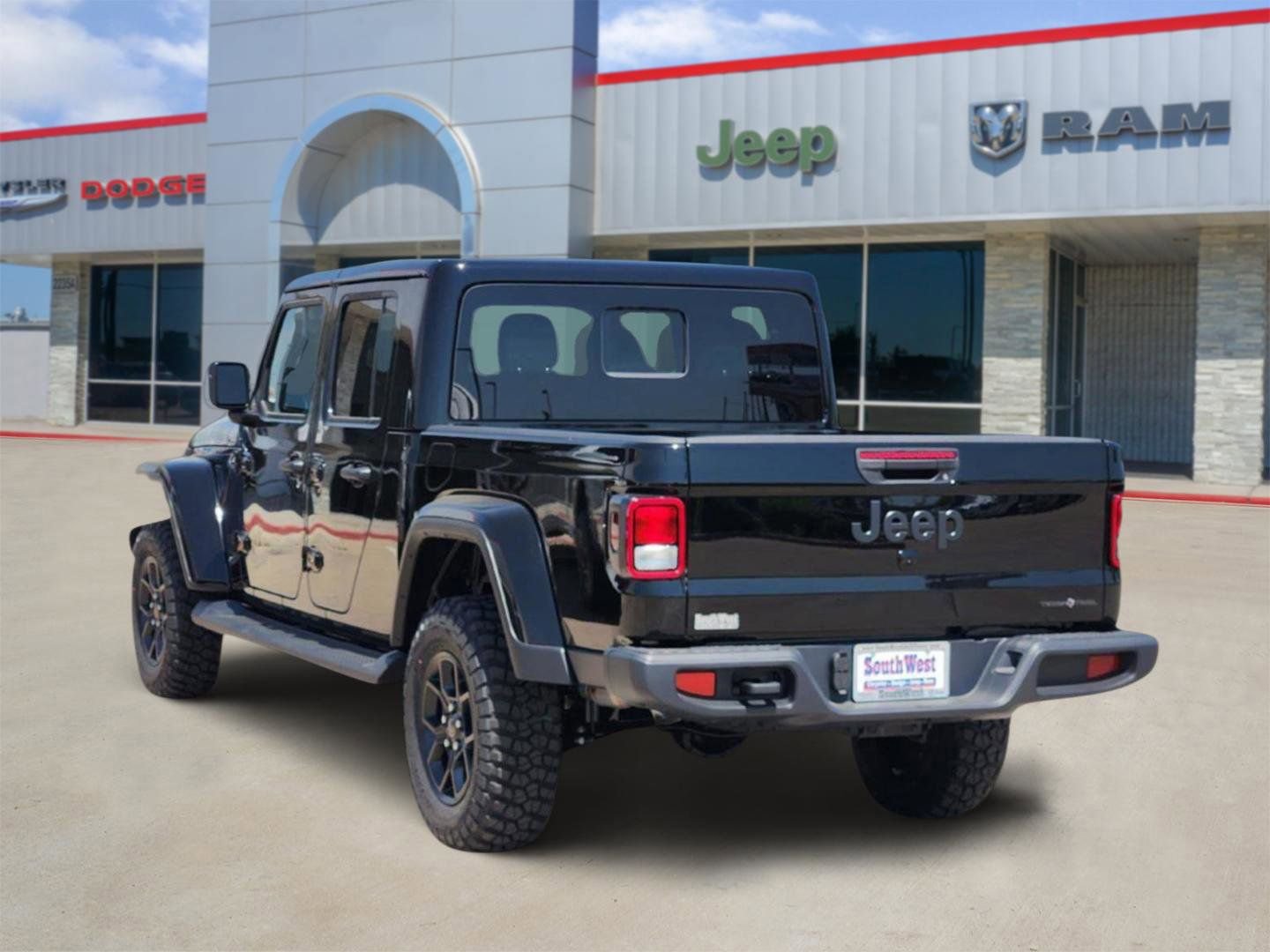 New 2025 Jeep Gladiator Sport image 5