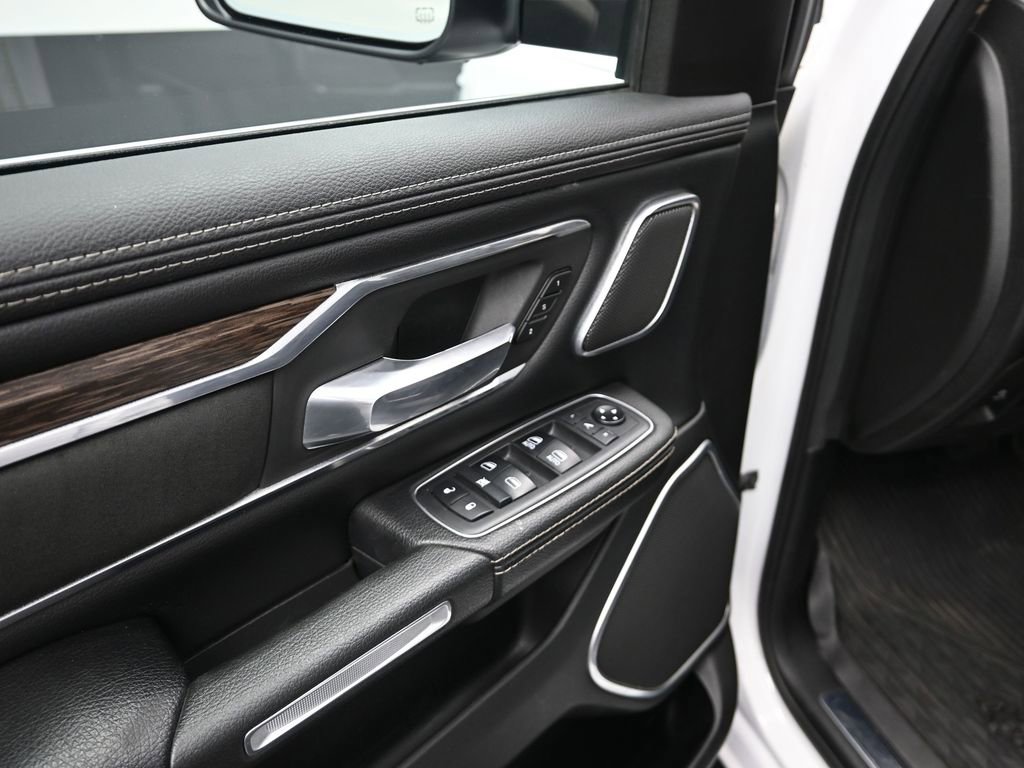 Used 2019 RAM 1500 Laramie image 17