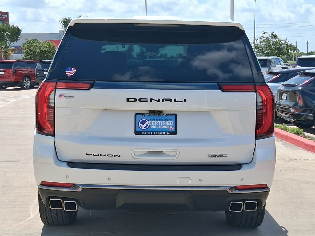 Used 2025 GMC Yukon Denali Ultimate w/ LPO, Floor Liner Package AWD/4WD image 5