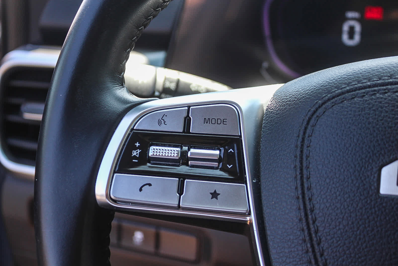Used 2024 Kia Telluride S w/ S Sunroof Package FWD image 29