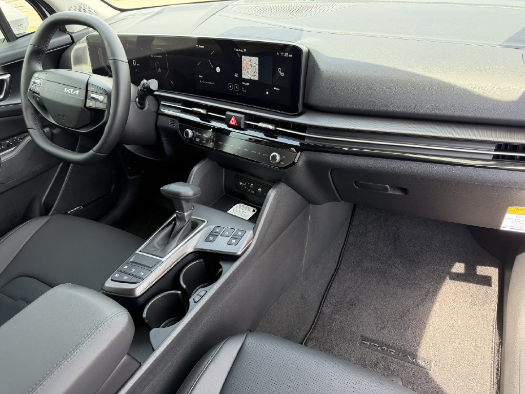 New 2027 Kia Sportage SX FWD image 15
