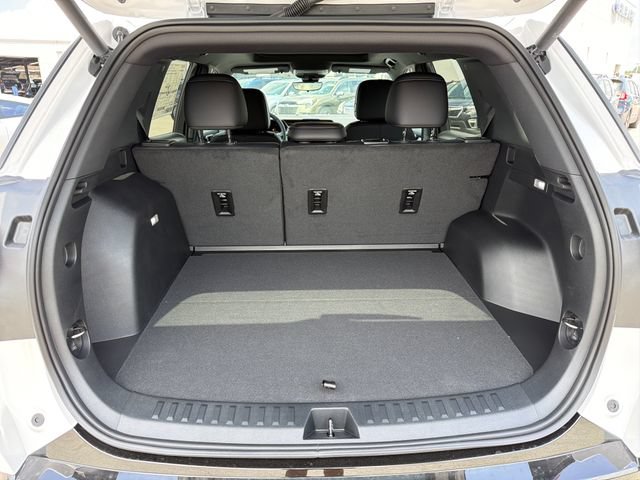 New 2026 GMC Terrain AT4 w/ Technology Package II AWD/4WD image 24