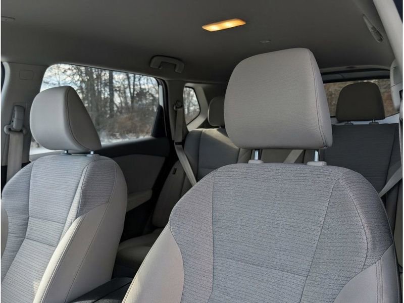 Used 2023 Nissan Rogue SV AWD/4WD image 16