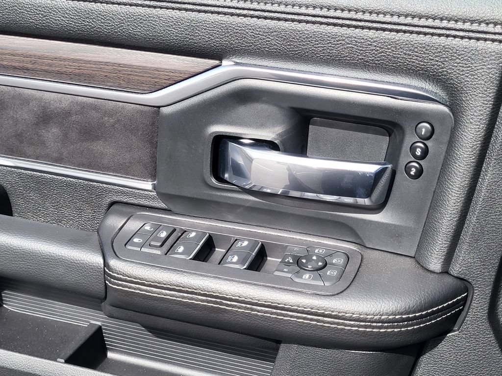 New 2026 RAM 2500 Laramie w/ Night Edition AWD/4WD image 28