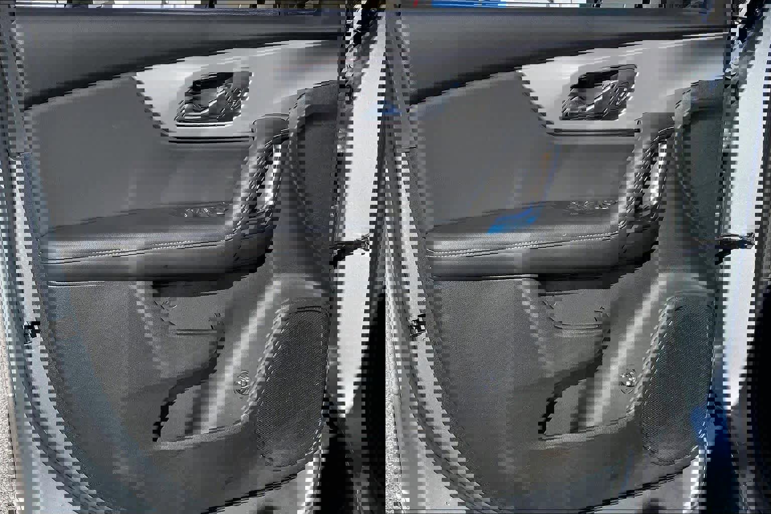 Used 2024 Chevrolet Blazer LT w/ Convenience Package image 20