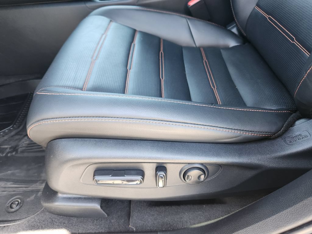 Used 2025 Honda CR-V Sport Touring image 16