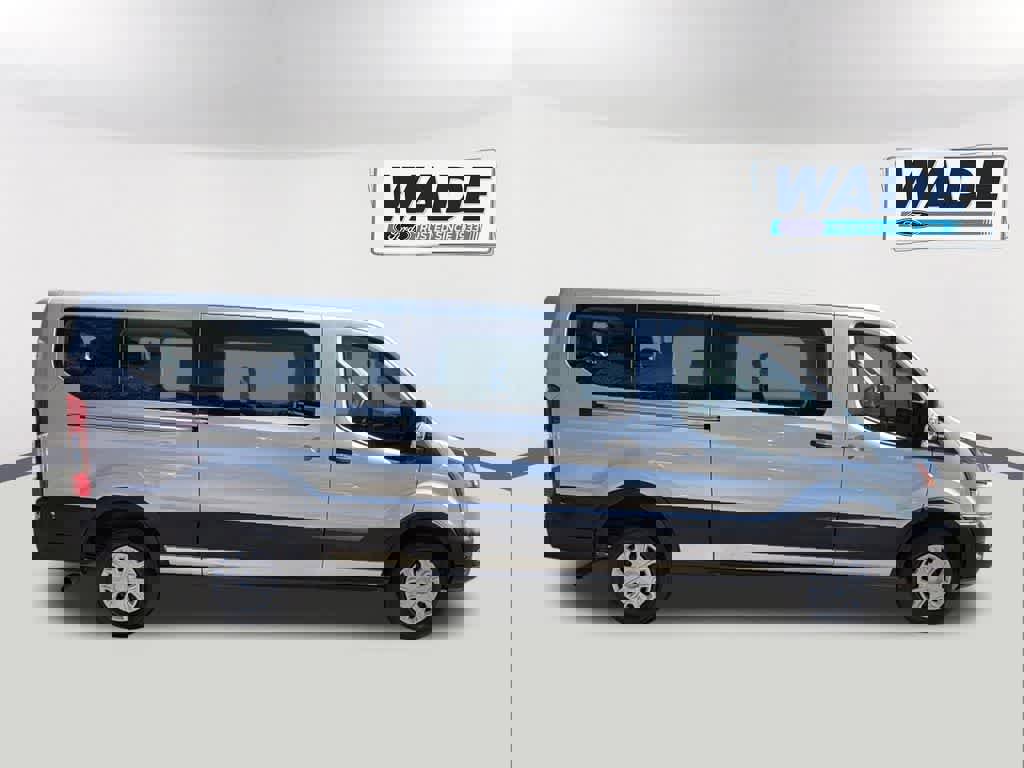 Used 2024 Ford Transit 350 XLT image 4