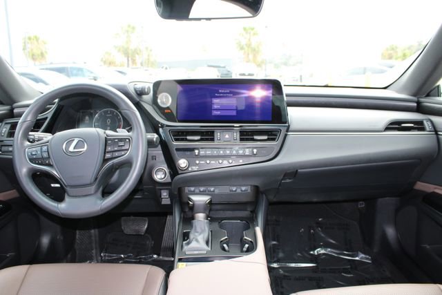 Certified 2025 Lexus ES 350 w/ Premium Package FWD image 10