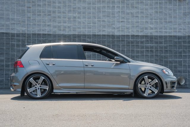 Used 2017 Volkswagen Golf R 4-Door AWD/4WD image 4