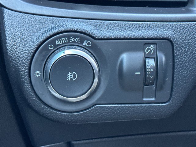 Used 2020 Buick Envision Essence image 22
