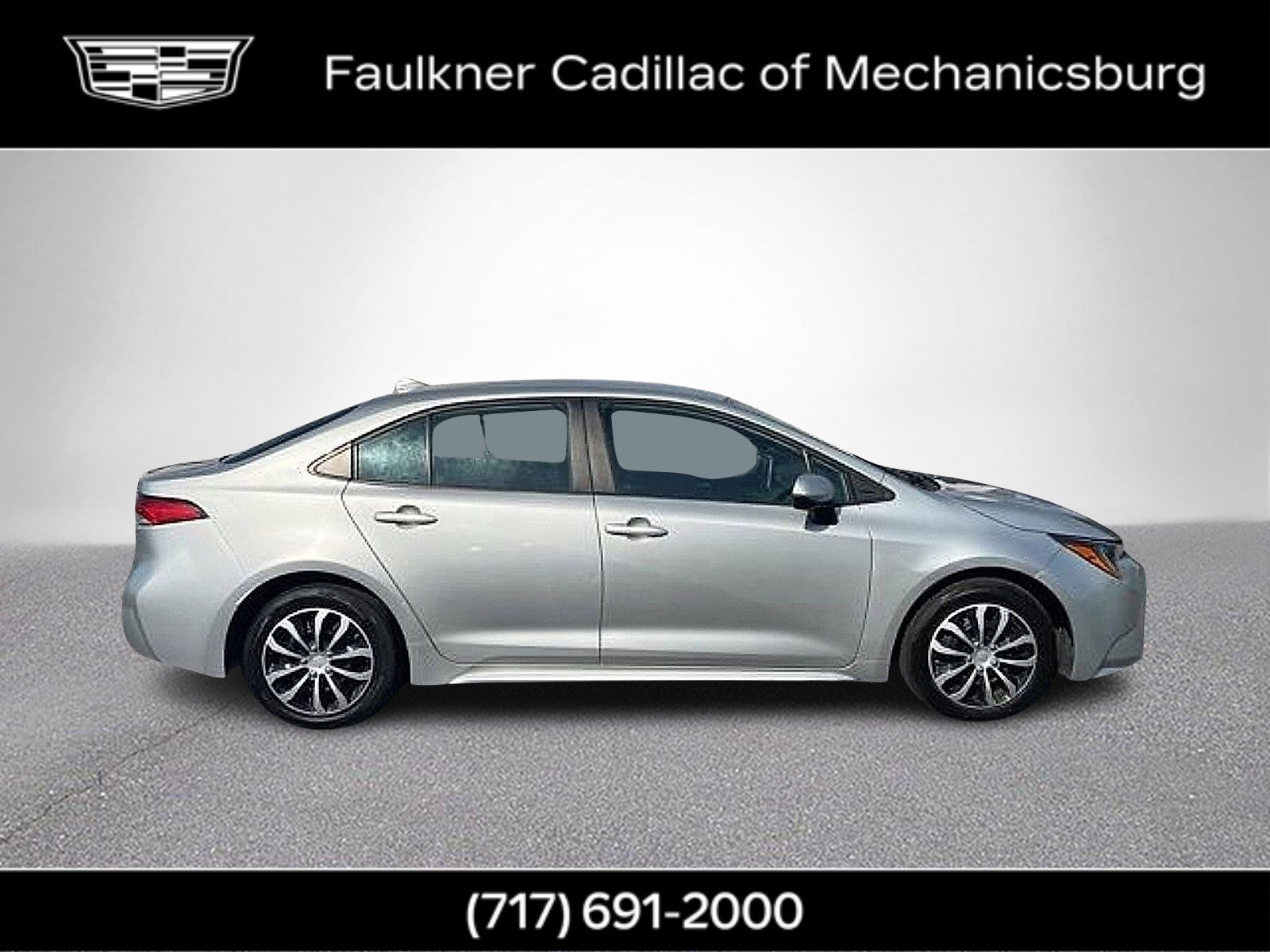 Used 2020 Toyota Corolla LE image 3