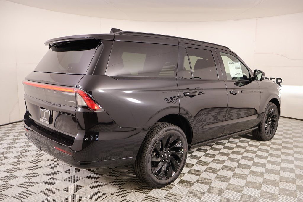 New 2025 Lincoln Navigator Reserve w/ Jet Appearance Package image 22