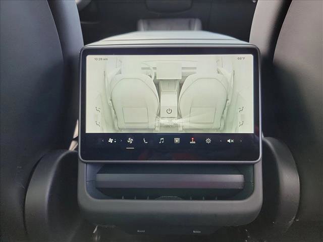 Used 2026 Tesla Model Y Long Range AWD/4WD image 17