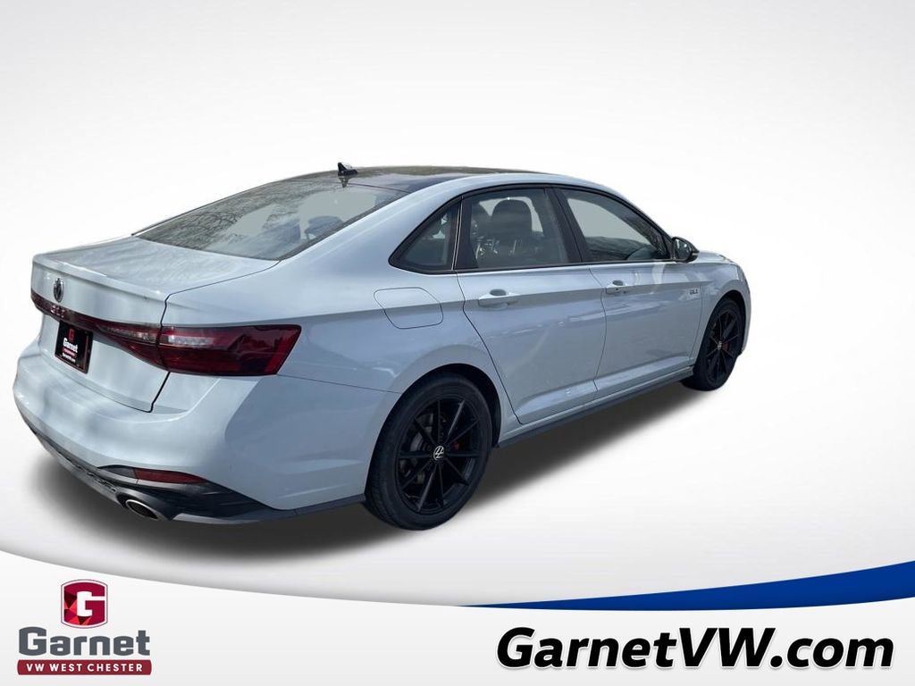 Used 2025 Volkswagen Jetta GLI Autobahn w/ GLI Black Package image 5