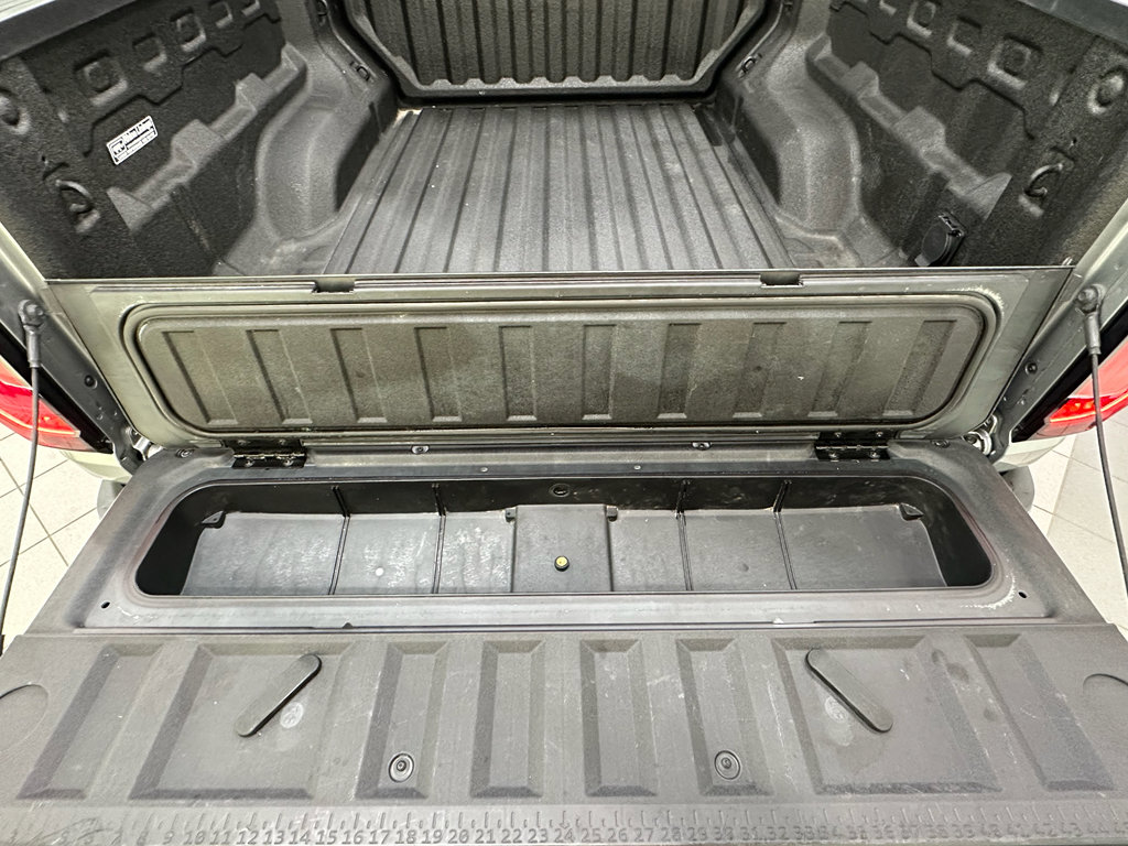 Certified 2024 GMC Canyon AT4 w/ Technology Package image 17