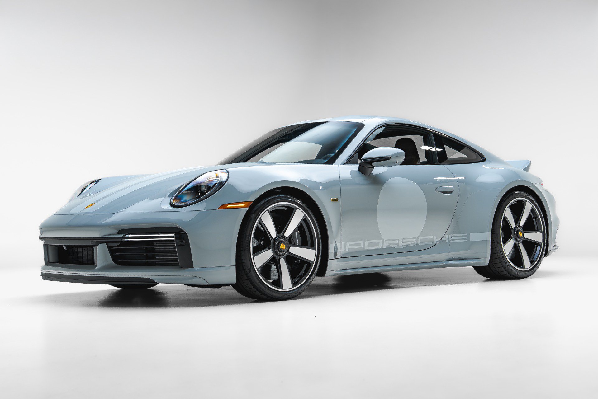 Used 2023 Porsche 911 Sport Classic RWD image 4