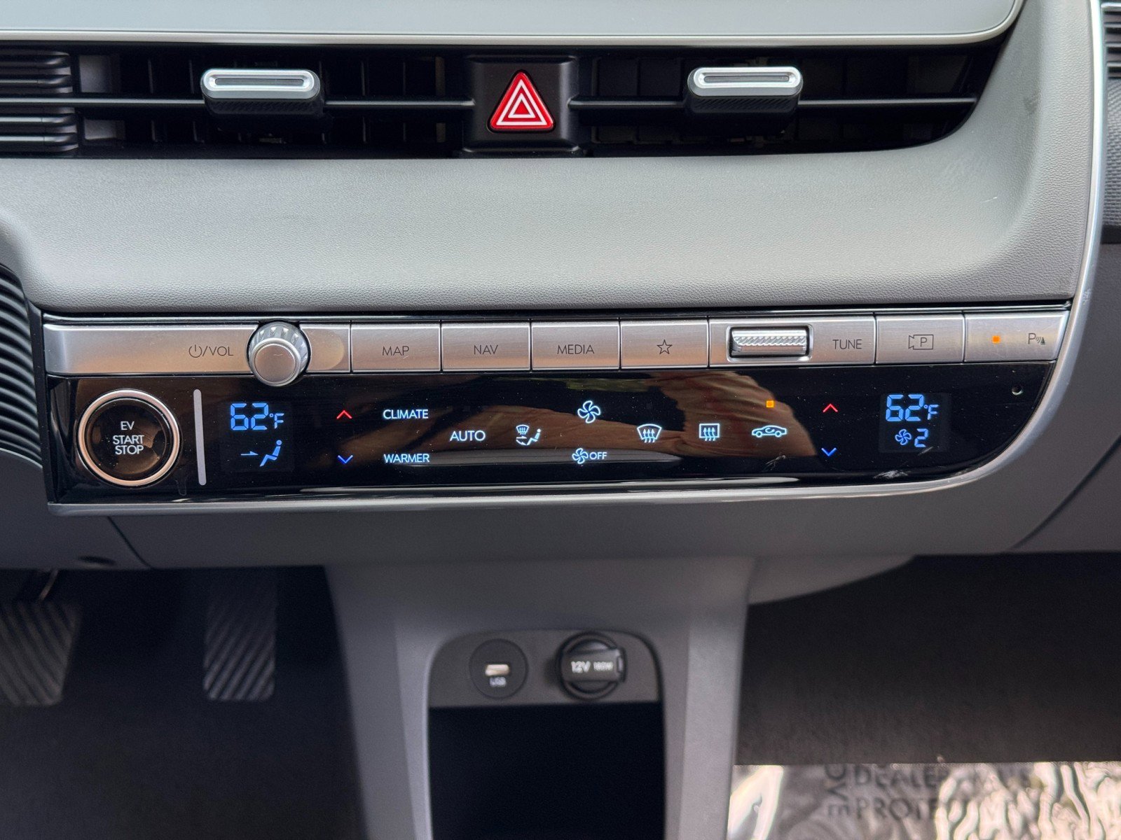 Used 2024 Hyundai Ioniq 5 SE RWD image 26
