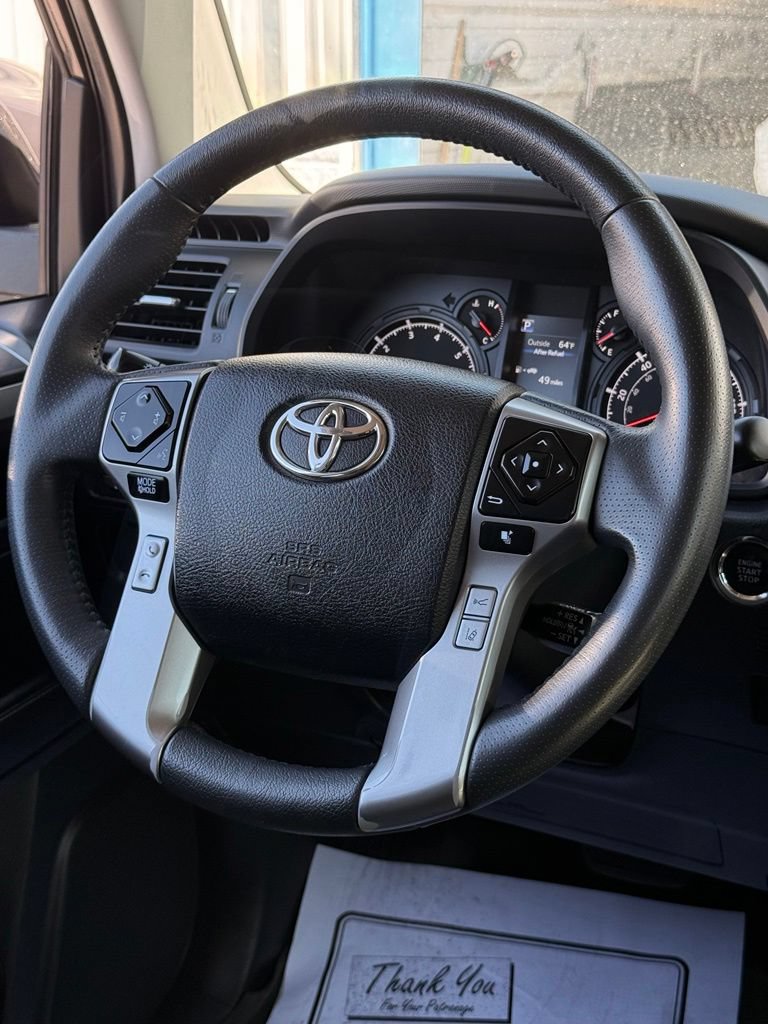 Used 2022 Toyota 4Runner SR5 Premium w/ Moonroof Package AWD/4WD image 19