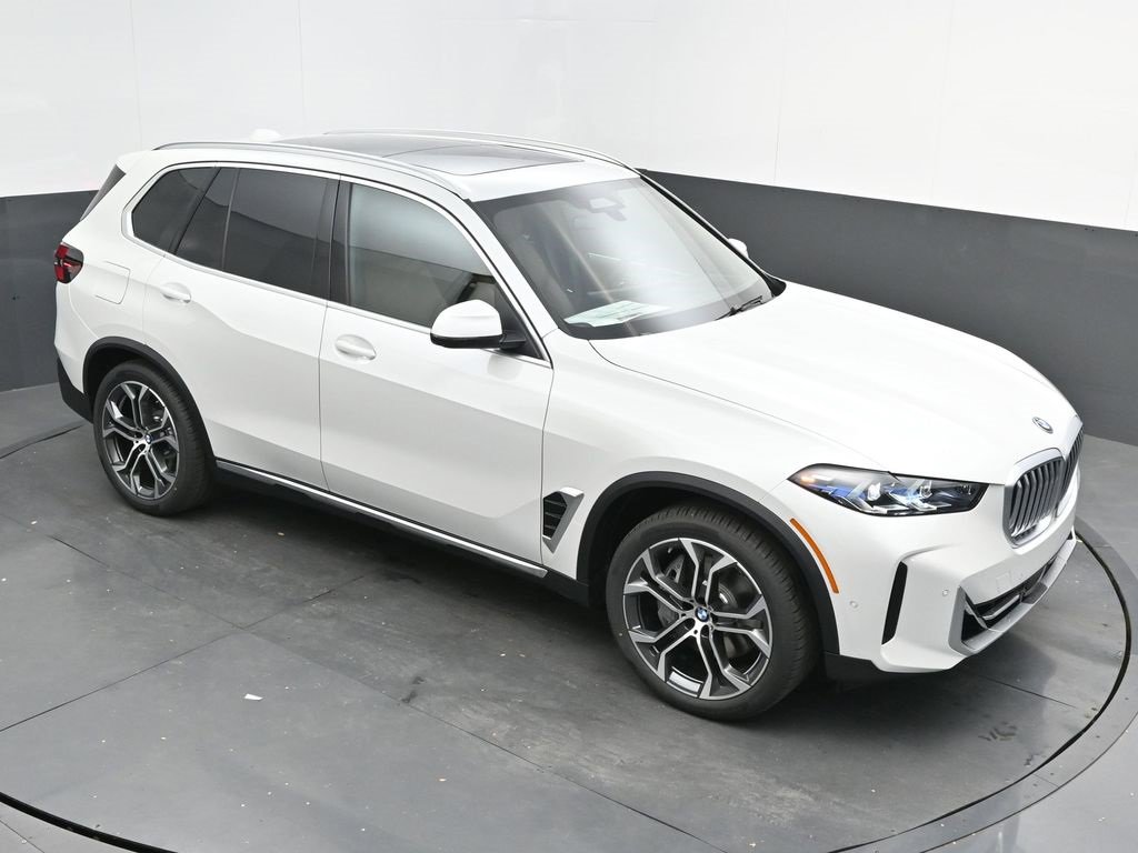 New 2026 BMW X5 xDrive50e image 42
