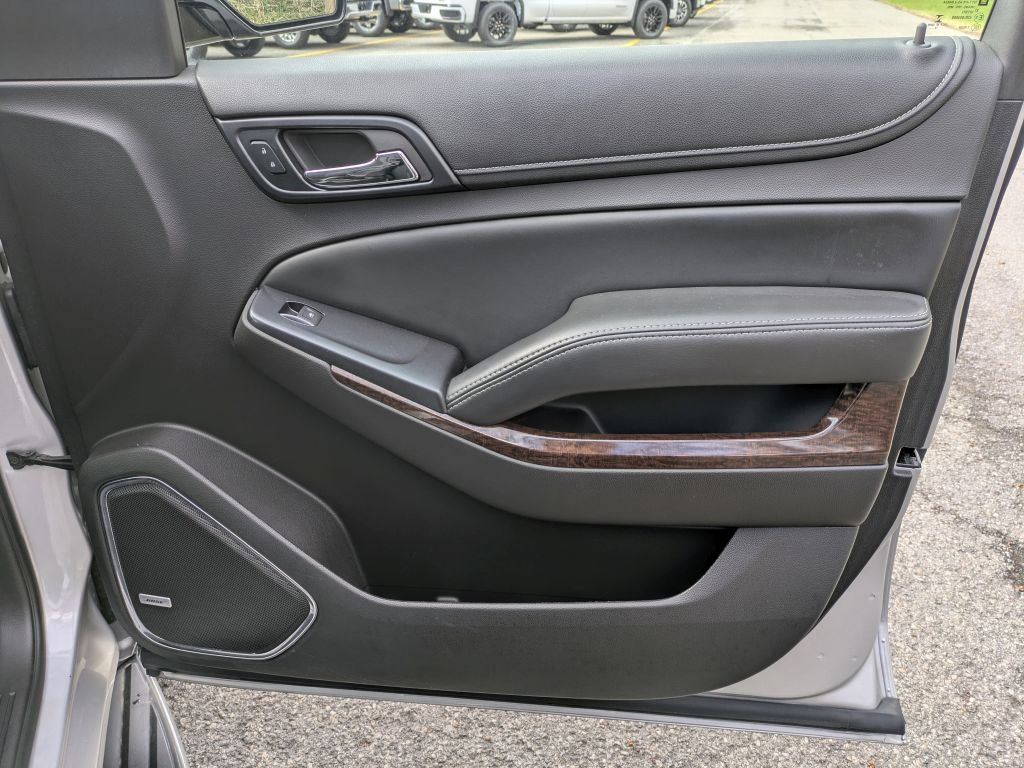 Used 2015 GMC Yukon XL SLE w/ Convenience Package image 26