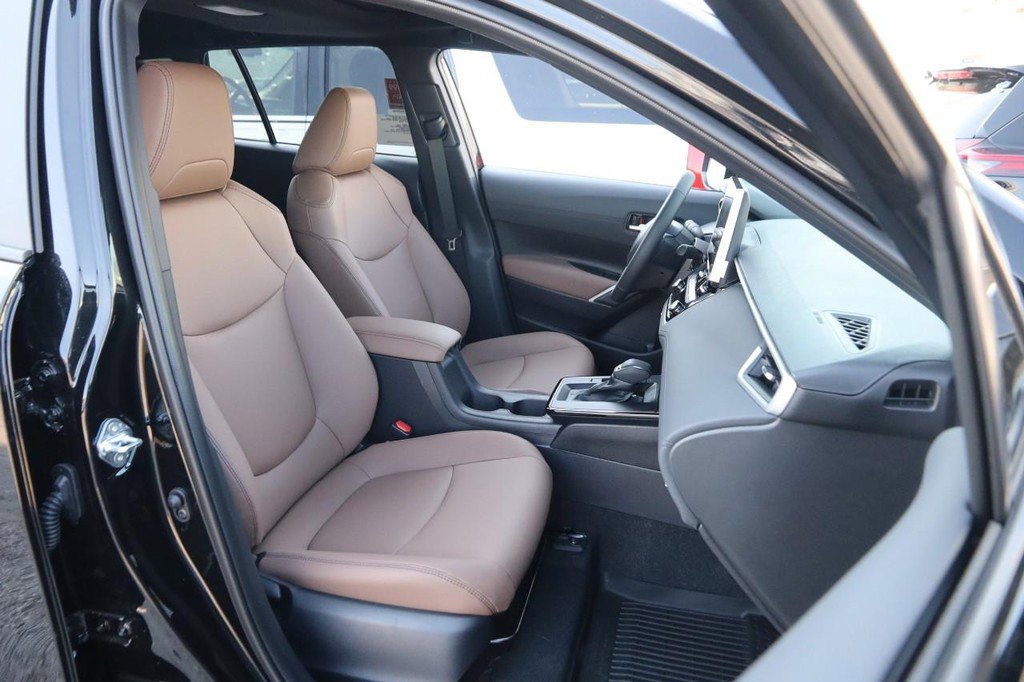 New 2026 Toyota Corolla Cross XLE image 28