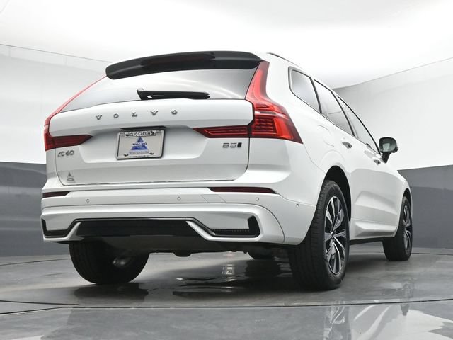 Used 2024 Volvo XC60 B5 Plus w/ Protection Package Premier AWD/4WD image 35