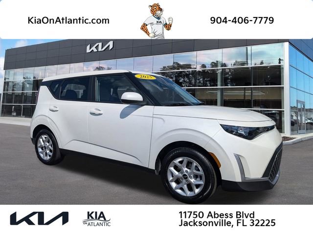 Used 2025 Kia Soul LX w/ LX Technology Package FWD image 1