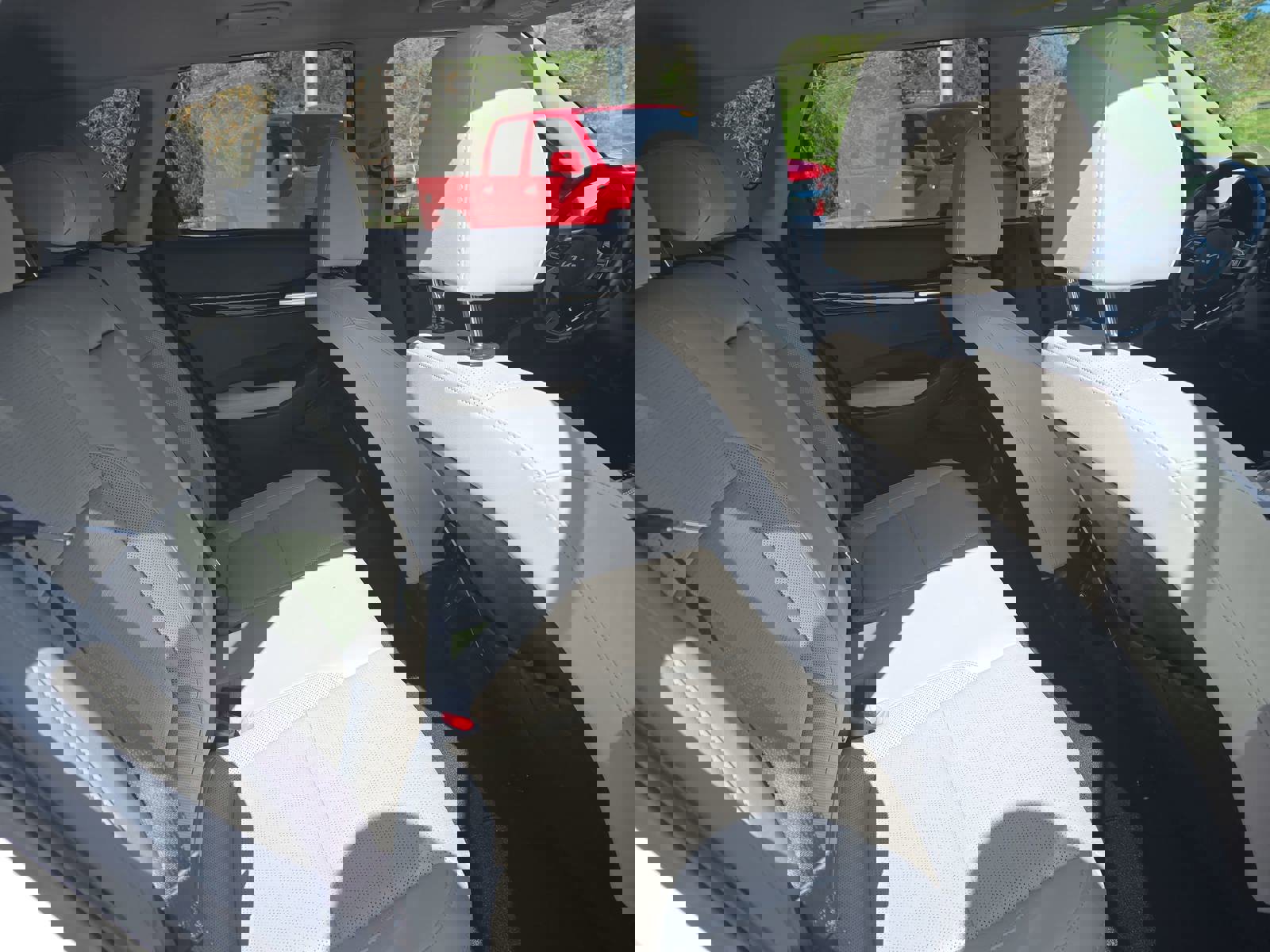 Used 2023 Kia Seltos EX image 11