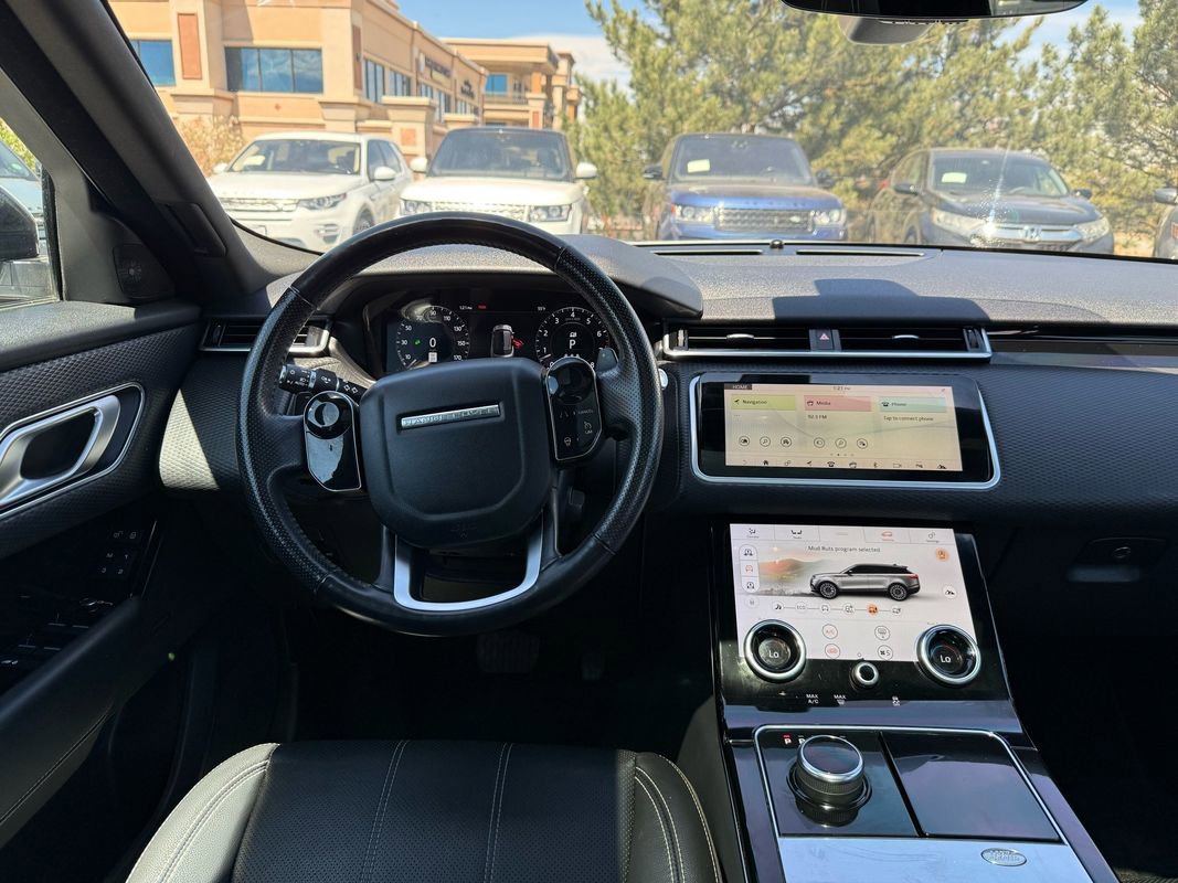 Used 2019 Land Rover Range Rover Velar S AWD/4WD image 25