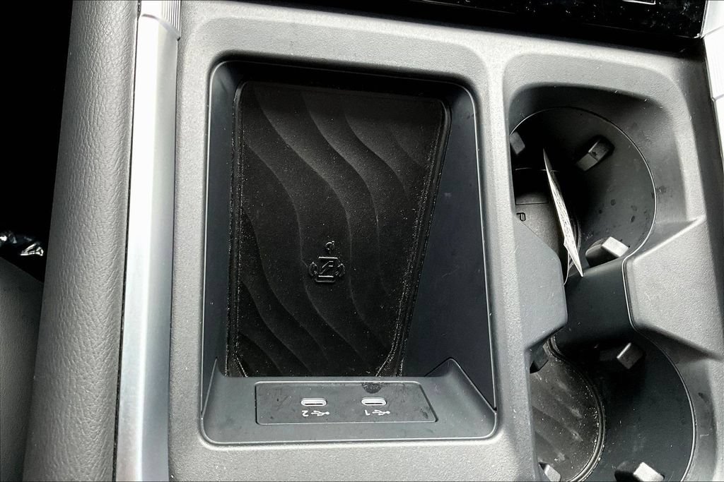 Used 2025 Nissan Armada SL w/ Captain's Chari Seat Package AWD/4WD image 18