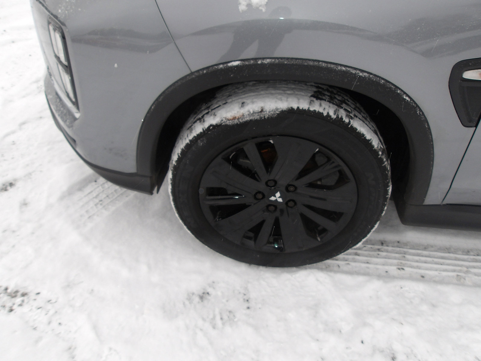 Used 2024 Mitsubishi Outlander Sport AWD image 3