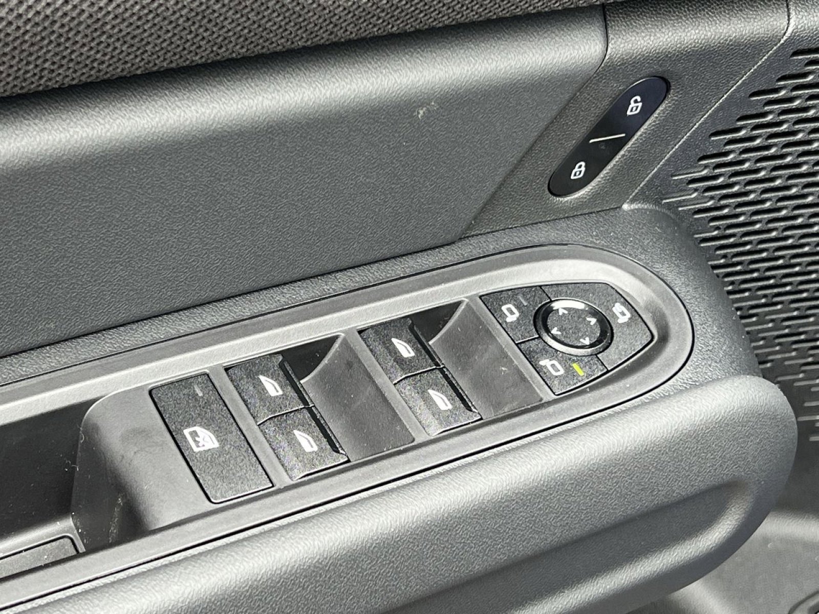 Certified 2025 MINI Cooper Countryman S image 8