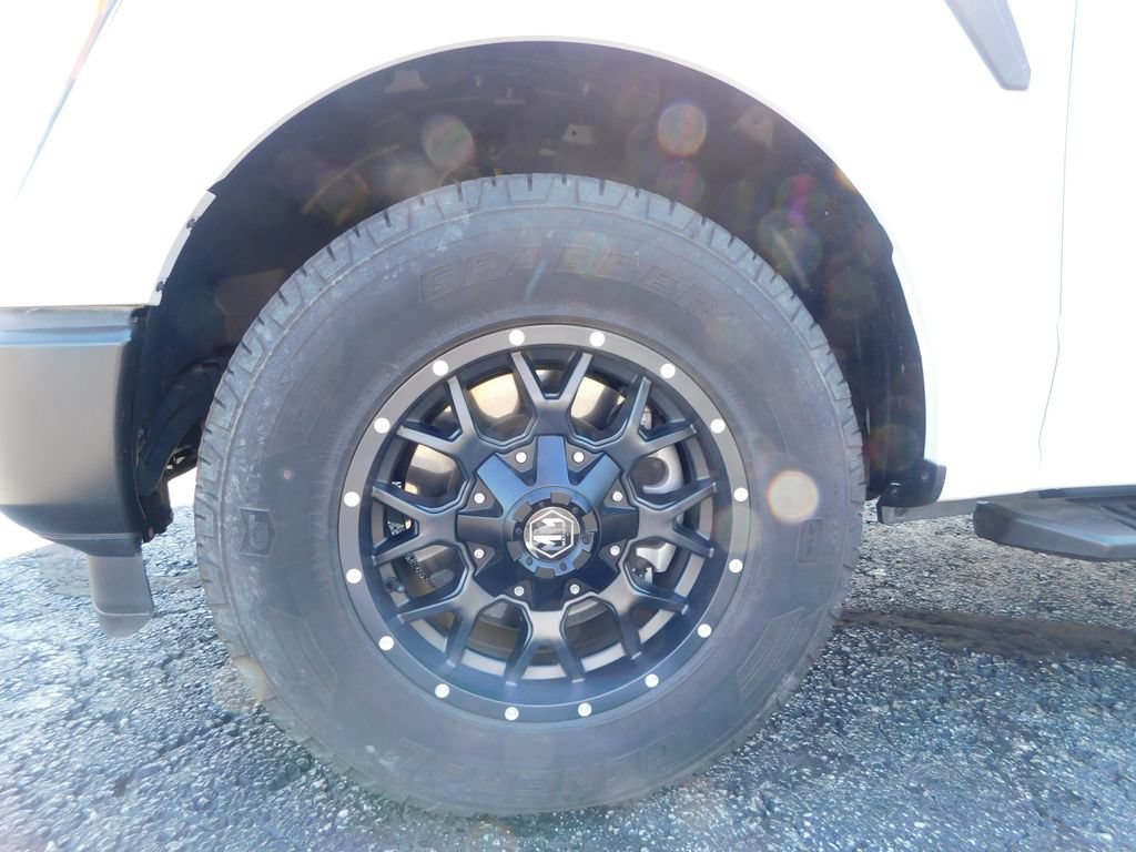 Used 2022 Ford F150 XL w/ Equipment Group 101A High RWD image 12